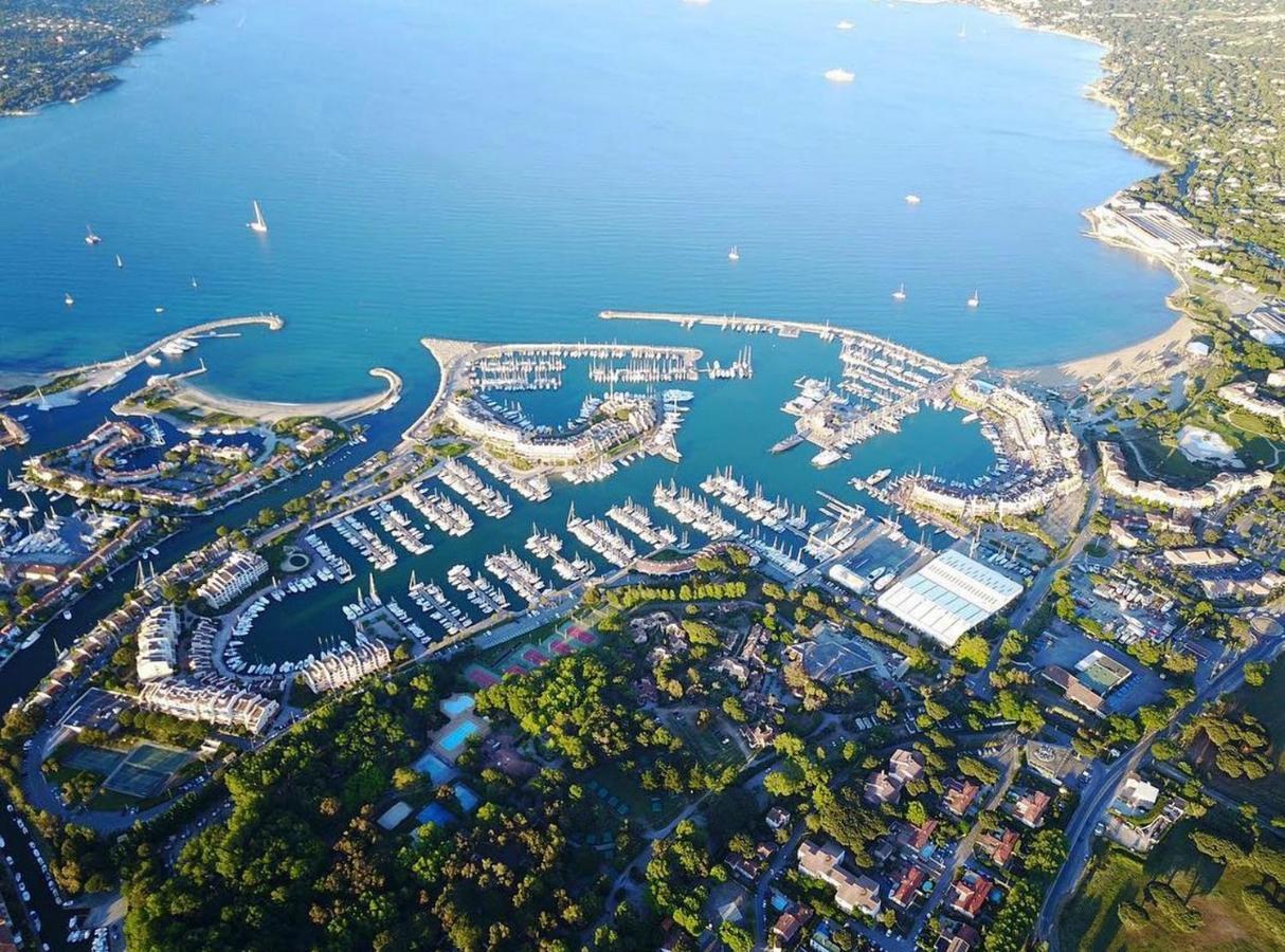 Entre Le Port Et La Plage, Golfe De Saint Tropez Cogolin Exterior photo